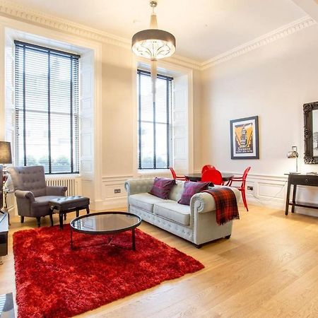 Joivy Exquisite Flat In The City Centre Edinburgh Exterior foto