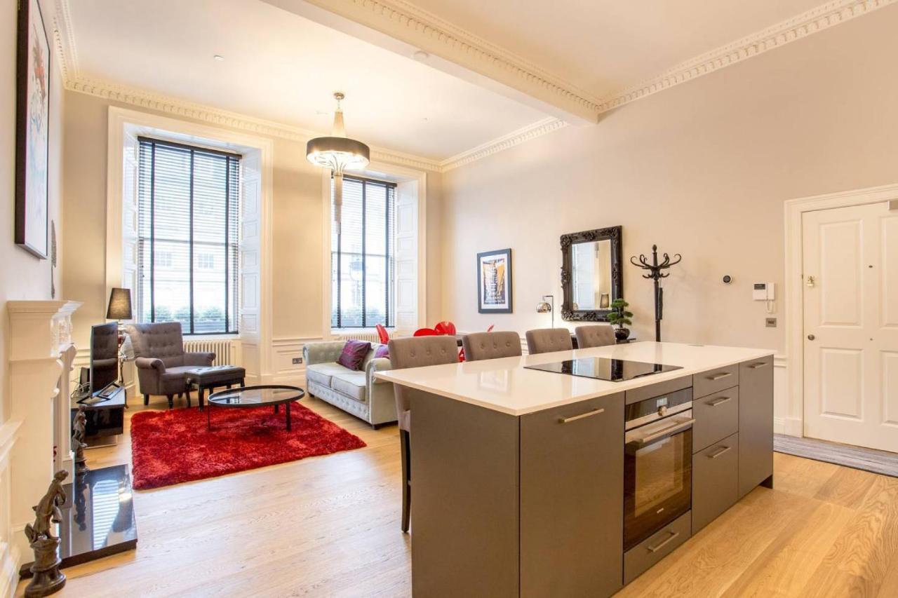 Joivy Exquisite Flat In The City Centre Edinburgh Exterior foto