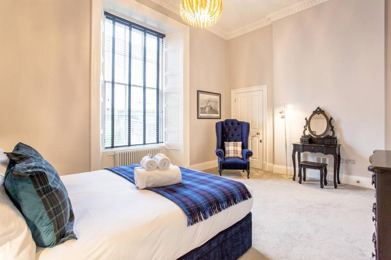 Joivy Exquisite Flat In The City Centre Edinburgh Exterior foto